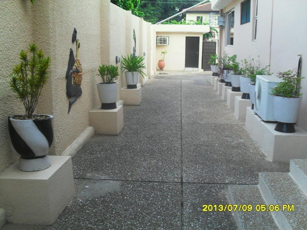 Global Summer Hotel Accra Exteriör bild